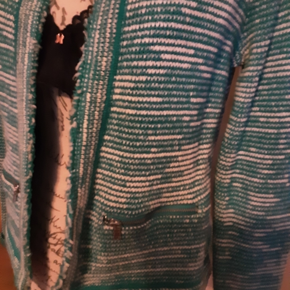 NWT  JACKET Fun little jacket size med Hp🔥🔥🔥🔥 - Picture 2 of 10